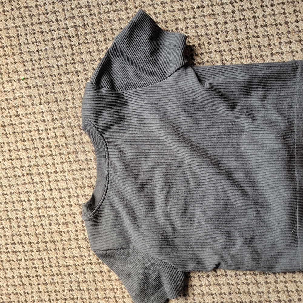 Ardene Charcoal Ribbed Tee - Picture 3 of 4